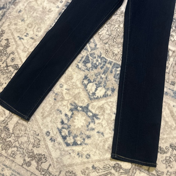 Levi’s 724 High Rise Straight Women's Dark Blue Jeans - Picture 4 of 7